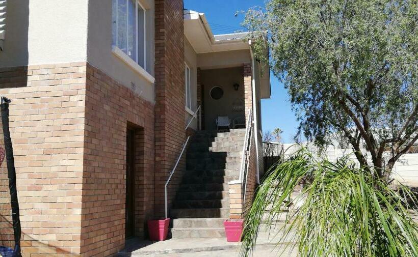 ペンション Uitzicht