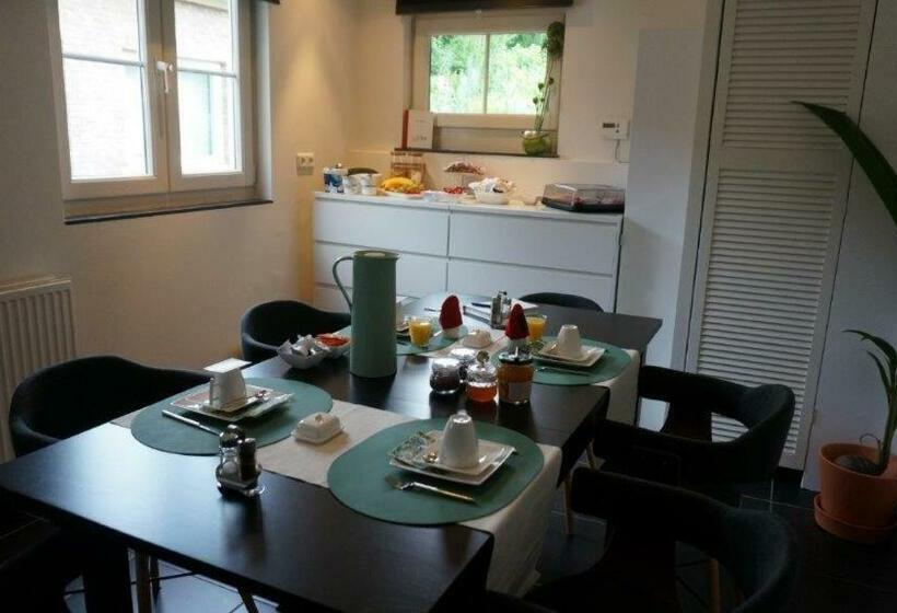 צימר Huize Mesch