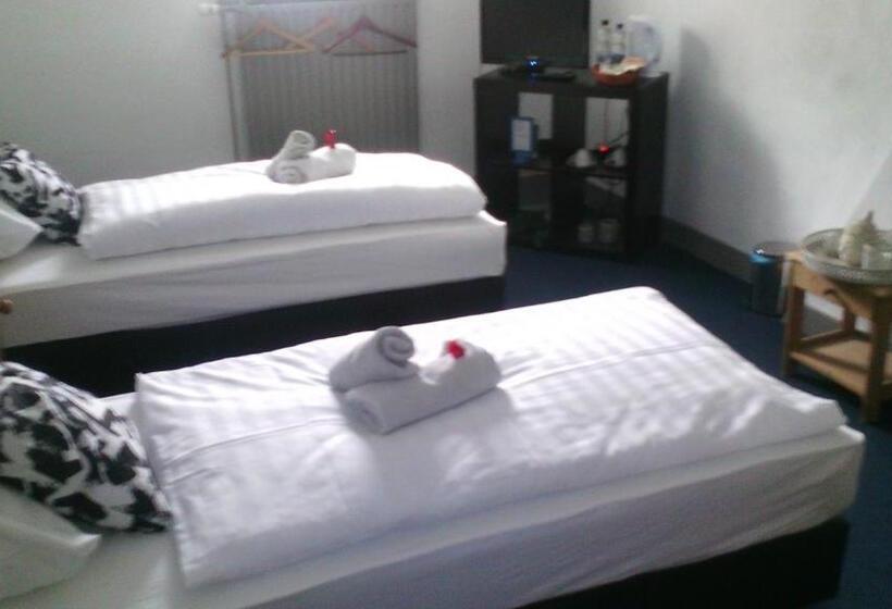 ベッドアンドブレックファースト Schuttershof Heerlen   Adults Only