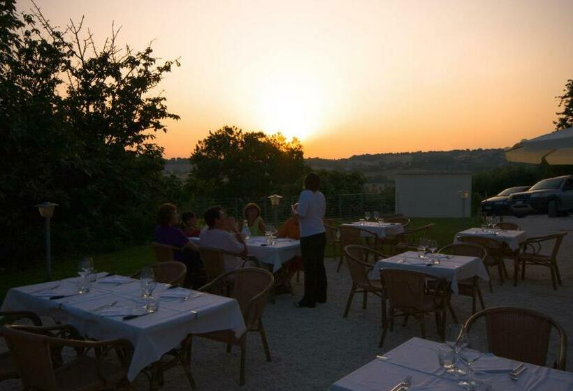 ホテル Agriturismo Casa Rossi Di Paolo Rossi