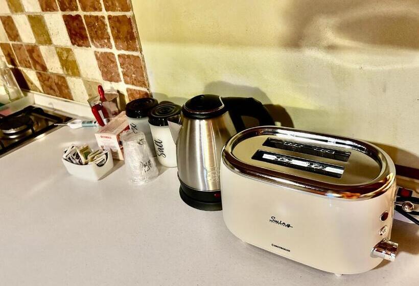 تختخواب و صبحانه Country House La Montagnola