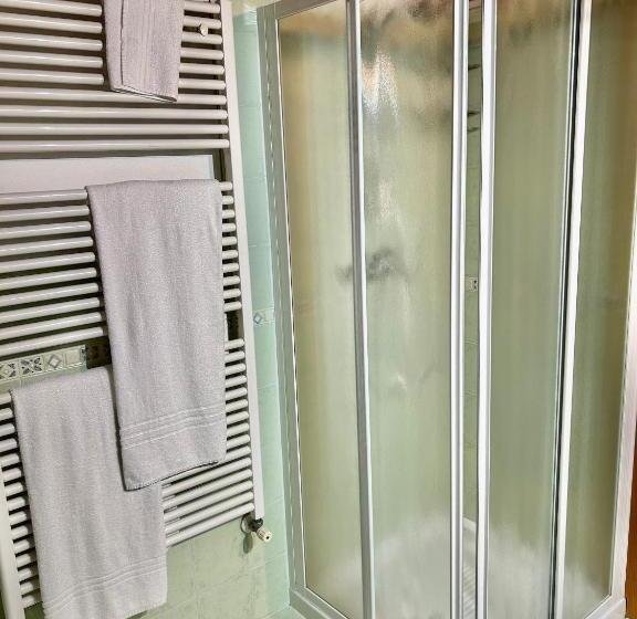 تختخواب و صبحانه Country House La Montagnola