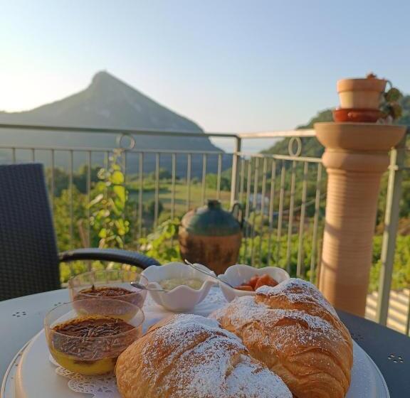 تختخواب و صبحانه La Roccia Incantata Amalfi Coast