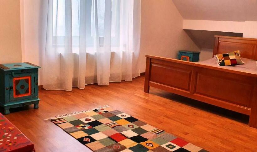 فندق Pensiunea Tania Nora