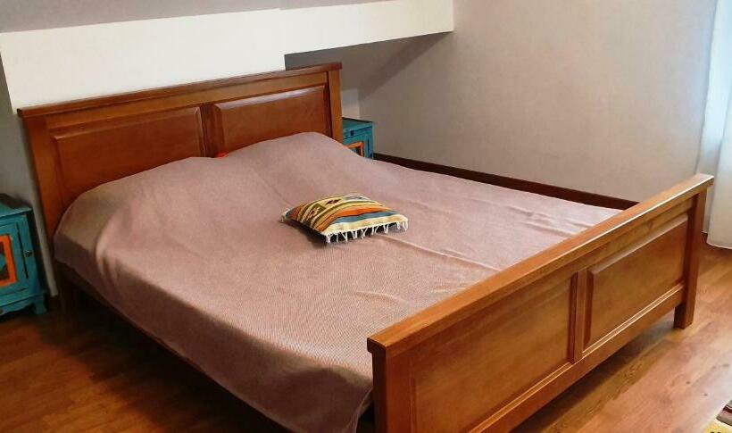 فندق Pensiunea Tania Nora