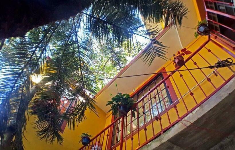 پانسیون Posada Familiar El Dorado