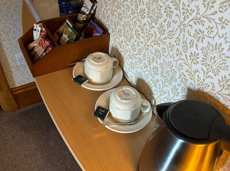 بنسيون Brooklands Guest House