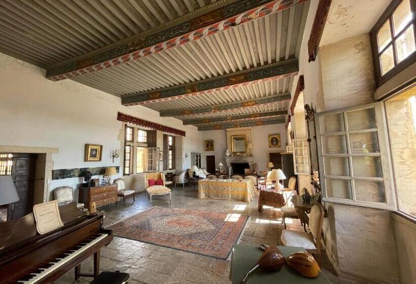 צימר Château De Rousson