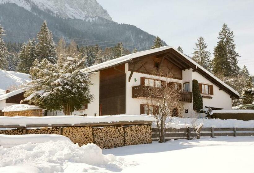 تختخواب و صبحانه Gästehaus Kerschbaum