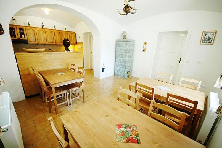 پانسیون Myslivna