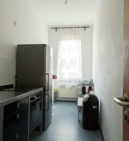 Пансион Smart And Happy Living Fürth