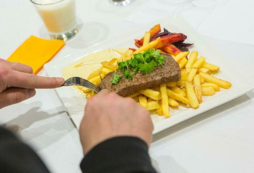 リゾートホテル Niemenharjun Matkailukeskus