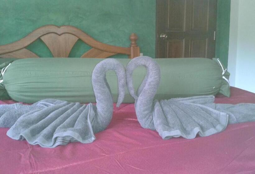 Hospedaria Nananuira Apartment And Room