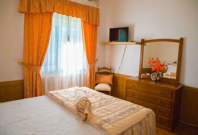 住宿加早餐  Alojamento Local Familiar