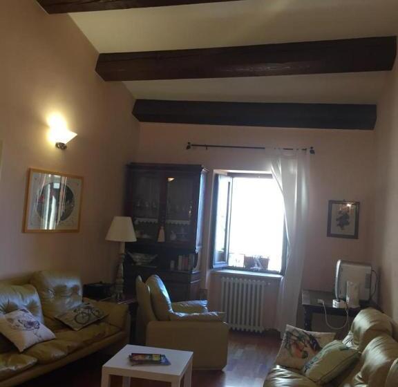 住宿加早餐  Casannunziata   Appartamento Con 2 Camere No Cucina