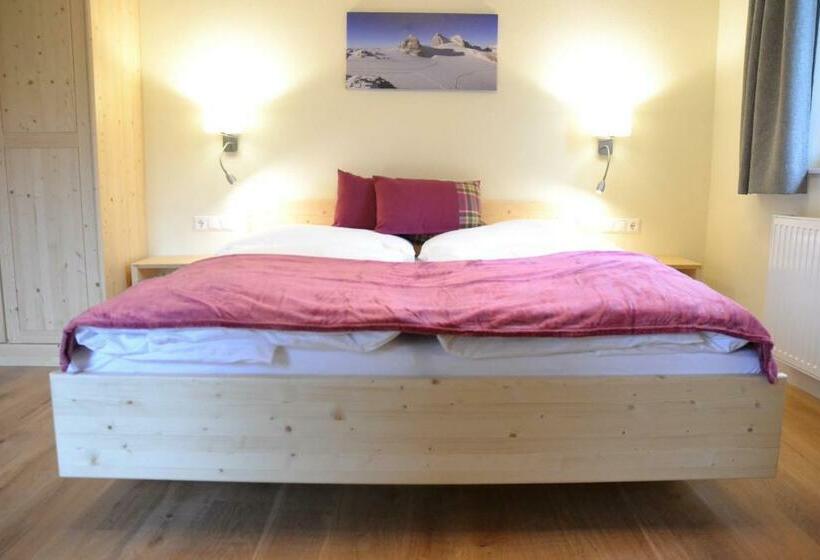 تختخواب و صبحانه Pension Adlerhorst