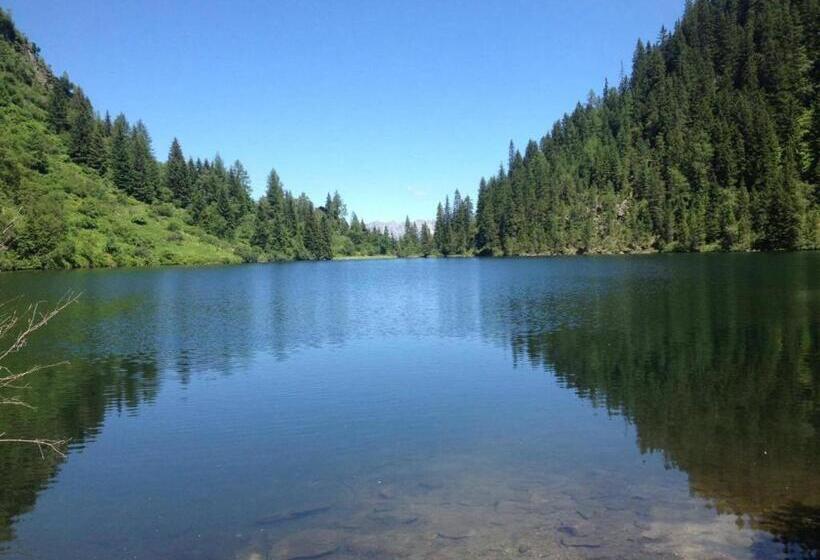 تختخواب و صبحانه Pension Adlerhorst