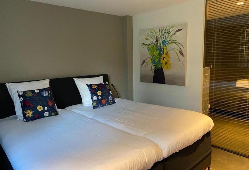 Bed & Breakfast 23