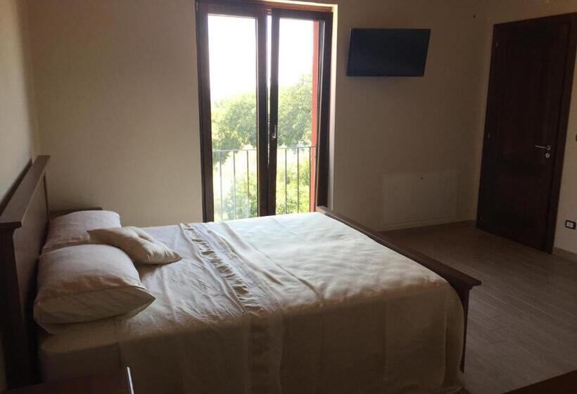 בית מלון כפרי Antico Borgo Rinaldi