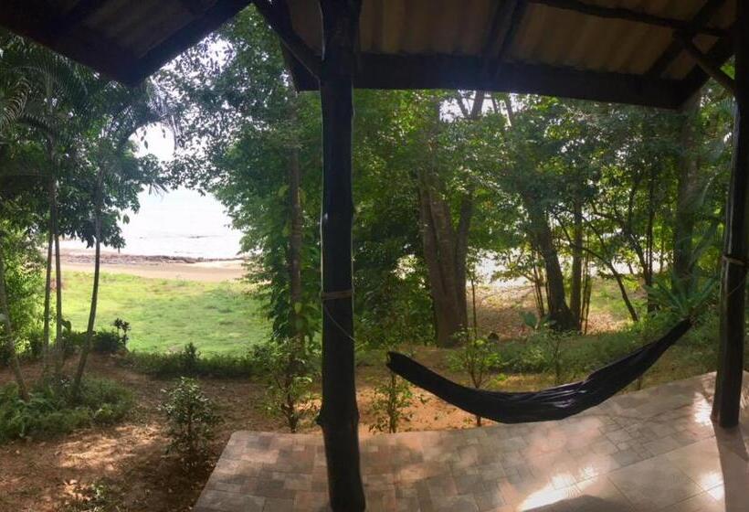 פנסיון Dugong Koh Sukorn