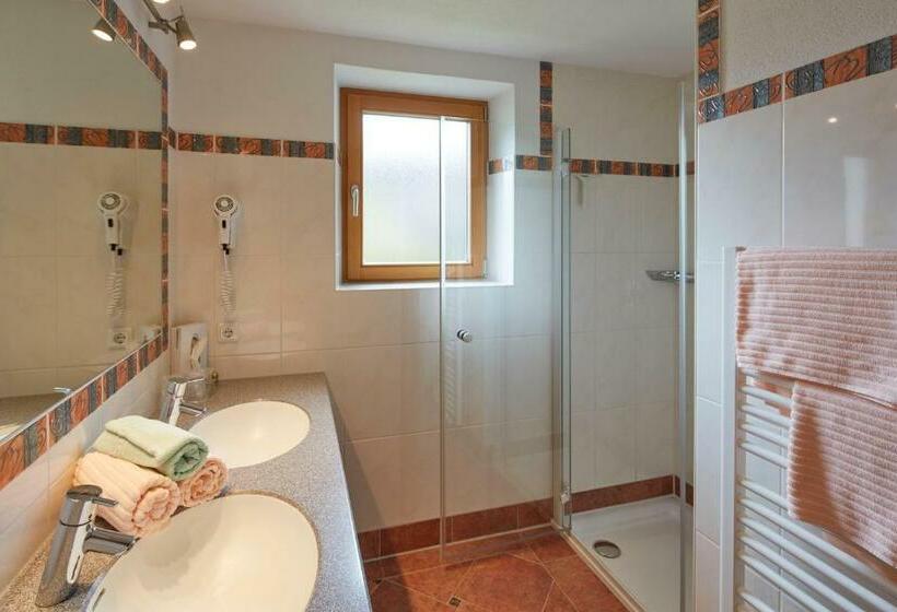 펜션 Das Apartment Rief Daheim Beim Wanderprofi Adults Only
