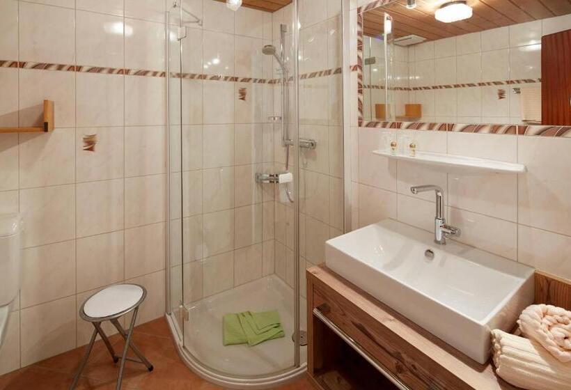 펜션 Das Apartment Rief Daheim Beim Wanderprofi Adults Only