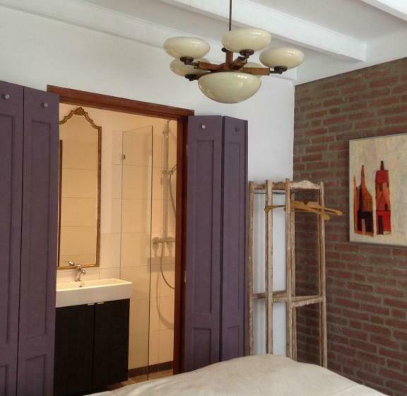 تختخواب و صبحانه Hofje7