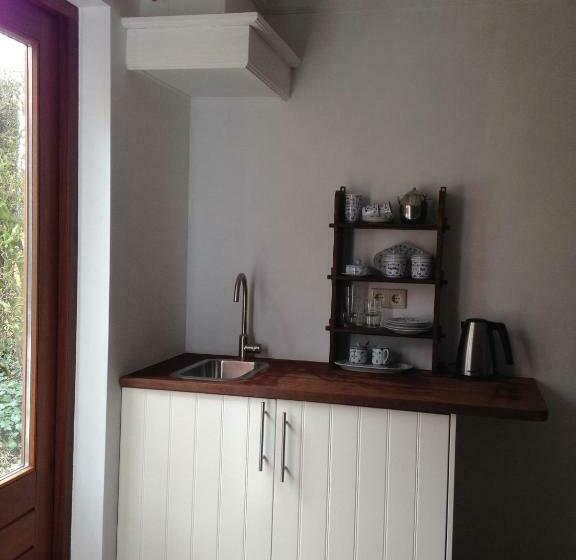 تختخواب و صبحانه Hofje7