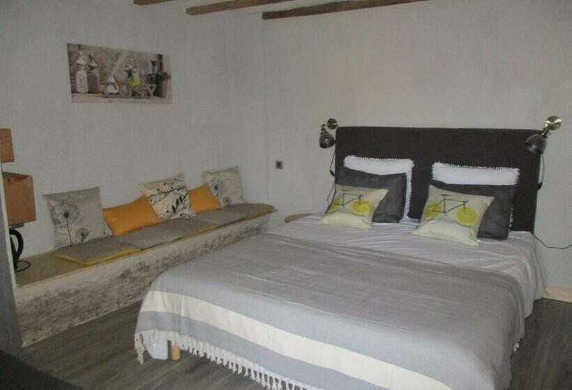 Bed and Breakfast La Grange Aux Hirondelles