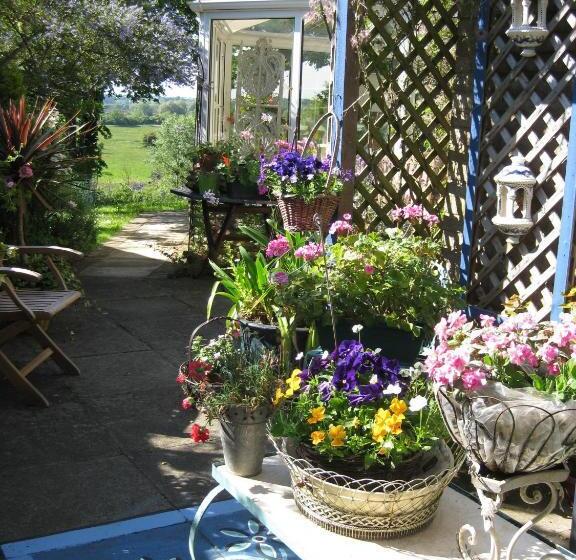 Folly Studio Bed And Breakfast