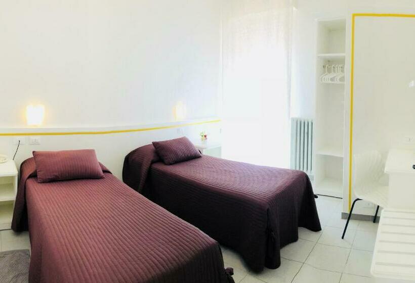 בית מלון כפרי Albergo Ester