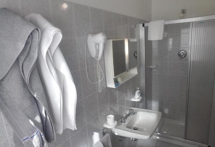 בית מלון כפרי Albergo Ester