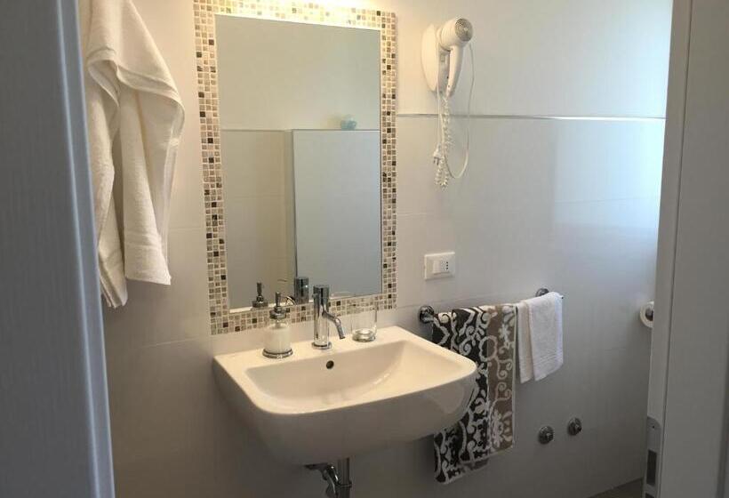 בית מלון כפרי Albergo Ester