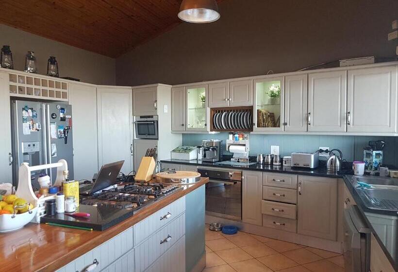 پانسیون Casa Seaviews