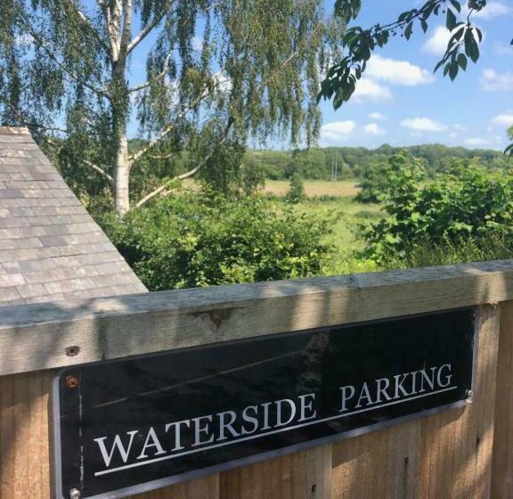 Waterfield House B&b