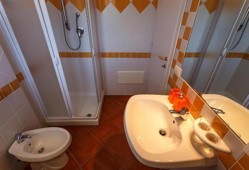 تختخواب و صبحانه La Colbula