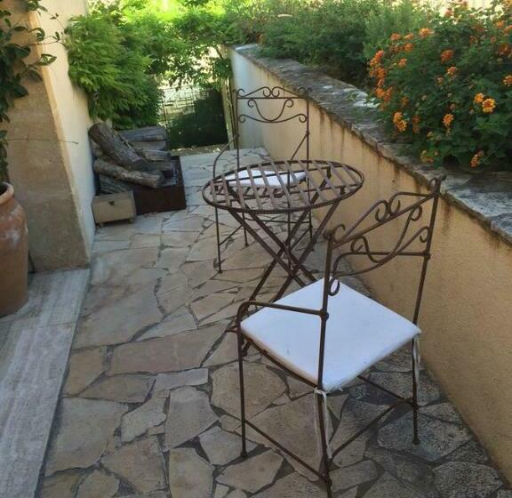 تختخواب و صبحانه Villa La Lézardière