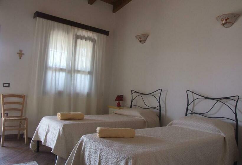 בית מלון כפרי Agriturismo Locoe