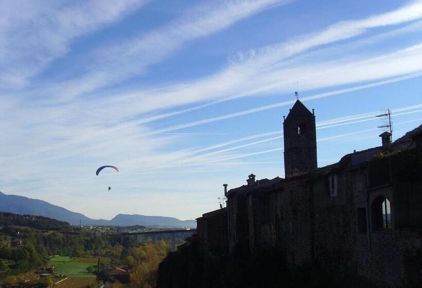 تختخواب و صبحانه Cala Clareta