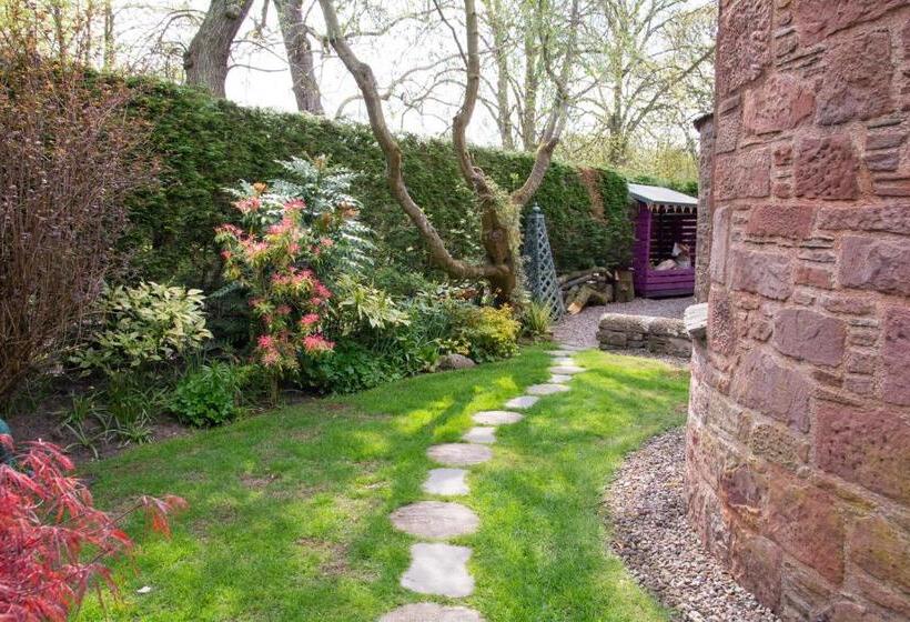 تختخواب و صبحانه Kirkstyle Hideaway