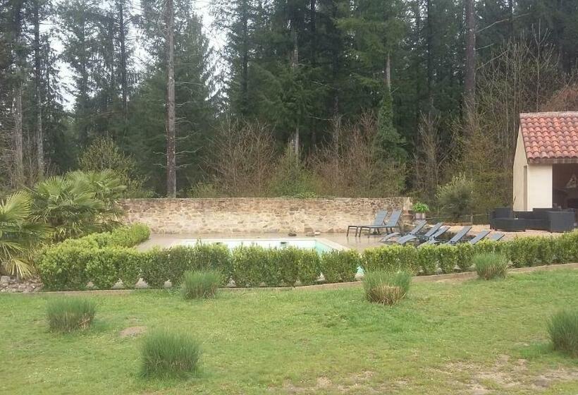 Bed and Breakfast La Roussilhe