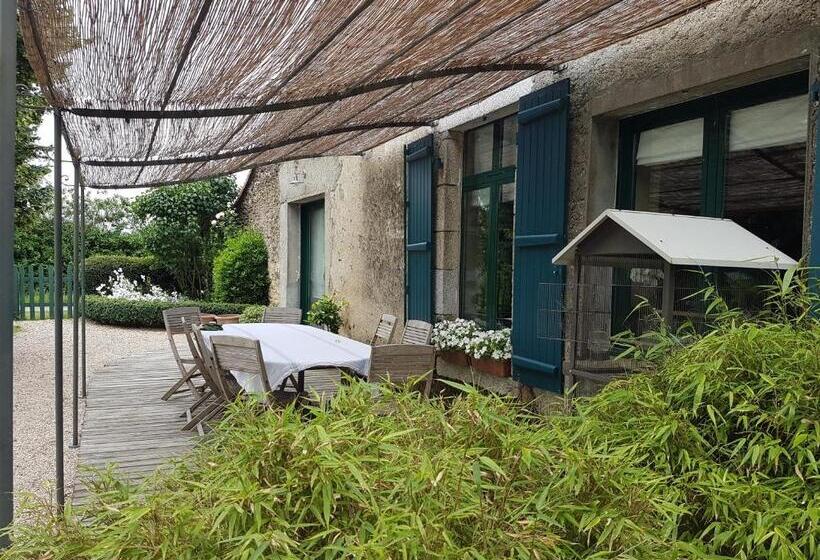 ベッドアンドブレックファースト Le Vieux Logis De La Galocherie