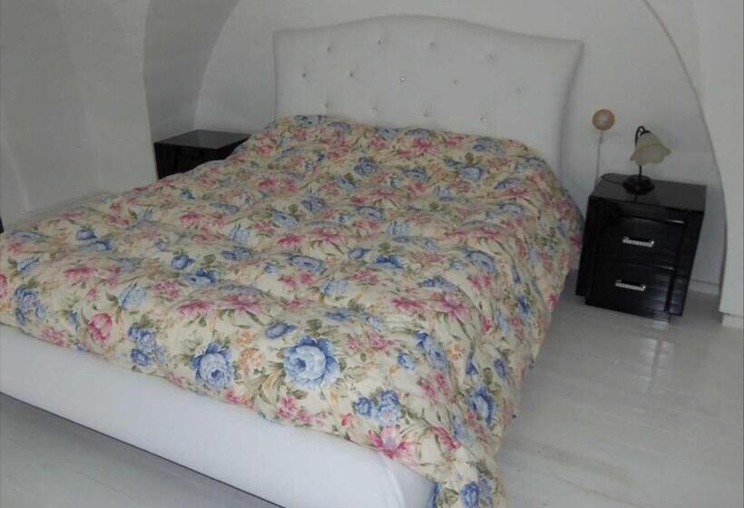 مبيت وإفطار Calì Nitta Storic