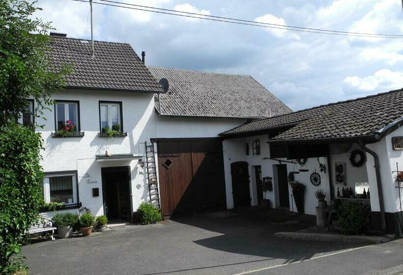 ベッドアンドブレックファースト Villa Luzia