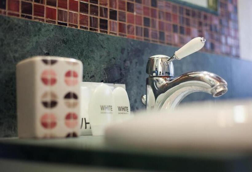 تختخواب و صبحانه Sweet Dream Trevi