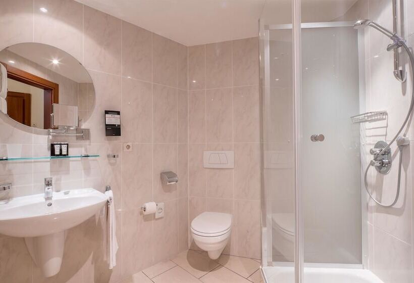 Best Western Plus Grand Hotel Victor Hugo