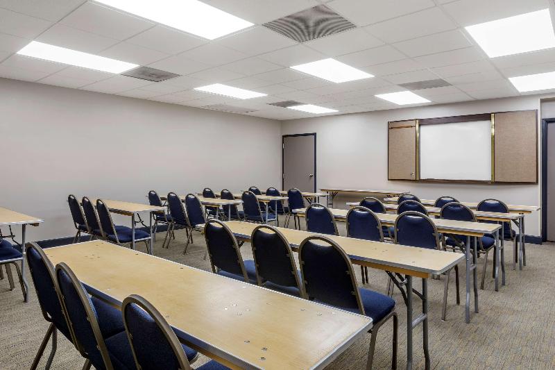 هتل Country Inn & Suites By Radisson, Atlanta Downtown