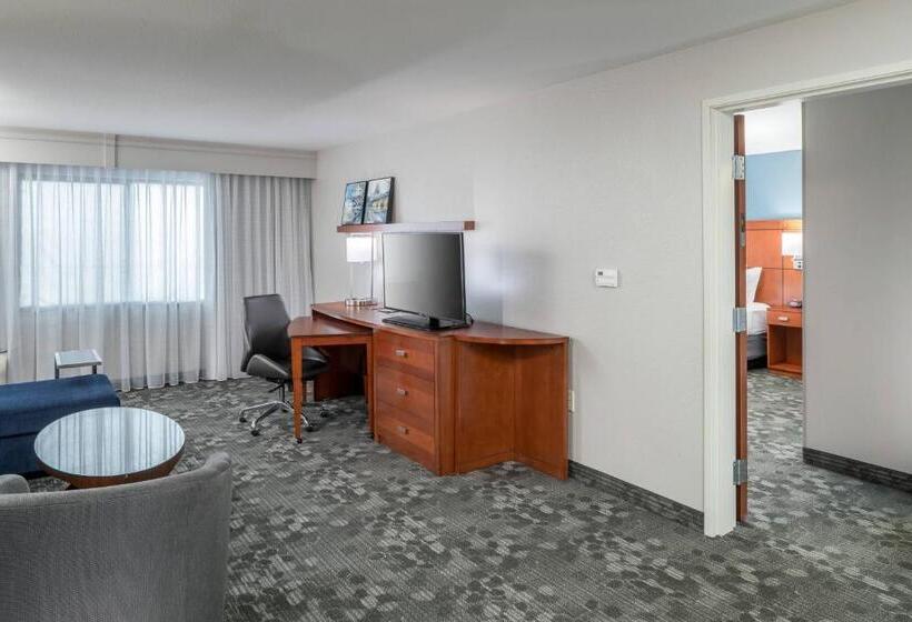 Отель Courtyard By Marriott Austin Parmer Tech Ridge