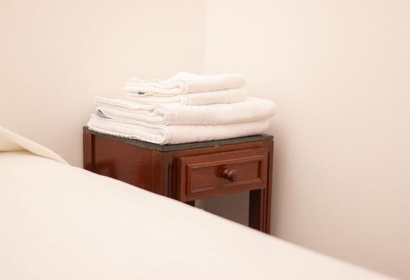 هتل Donna Alda Casa