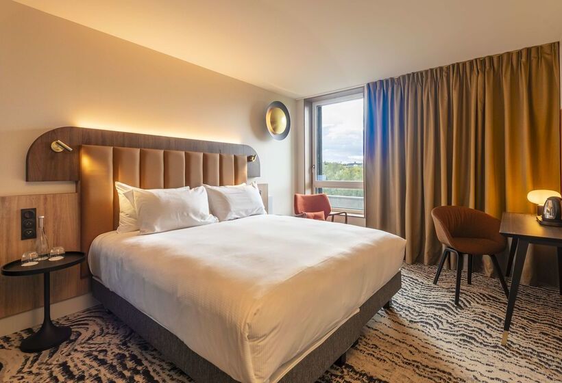 هتل Doubletree By Hilton Lyon Eurexpo & Spa